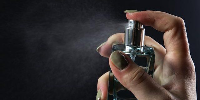 Où et comment pulvériser votre parfum ?